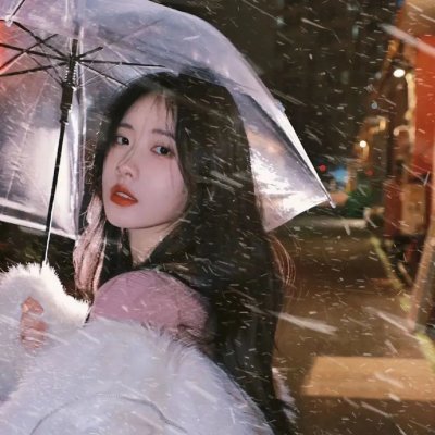 白天的我，夜里的他海报