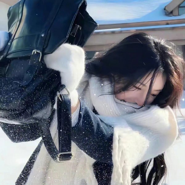 人潮汹涌 · 独家纪录片海报