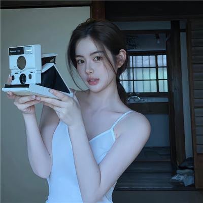 五月的鲜花海报